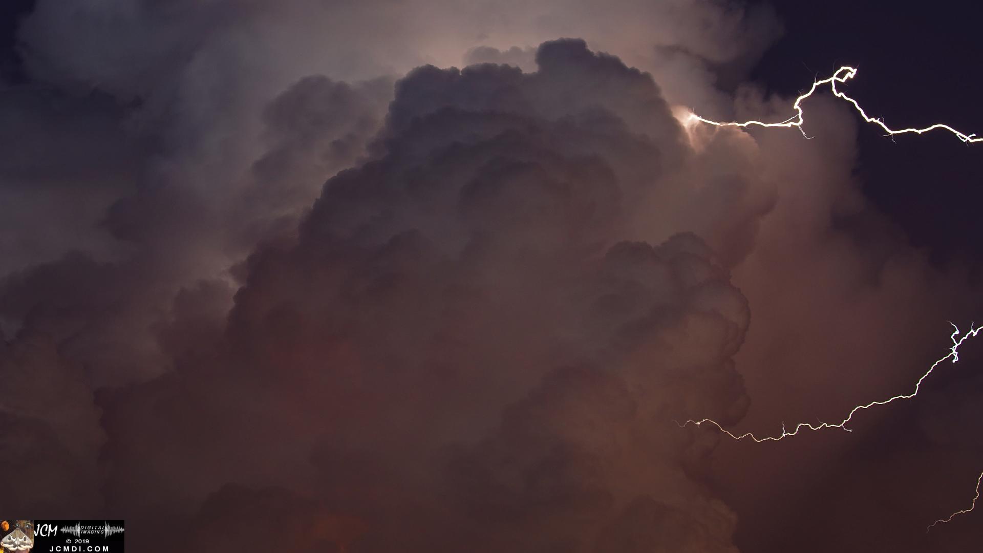 Lightning bolts - near Hendersonville, TN